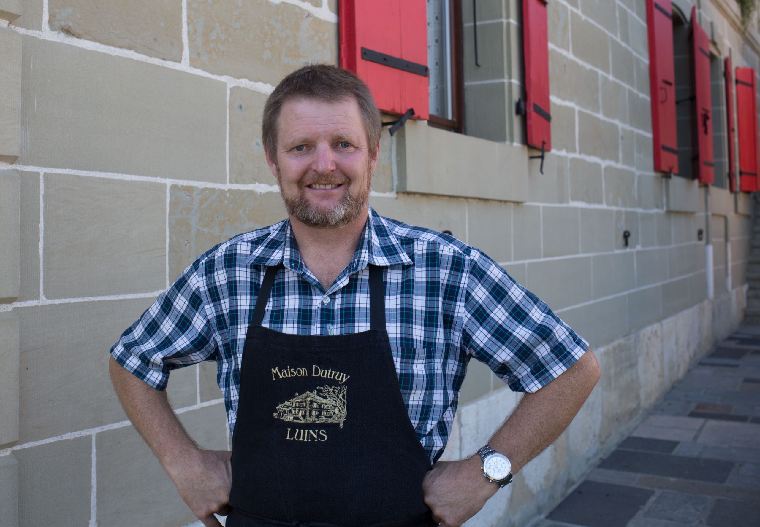 Damin Dutruy devant sa maison